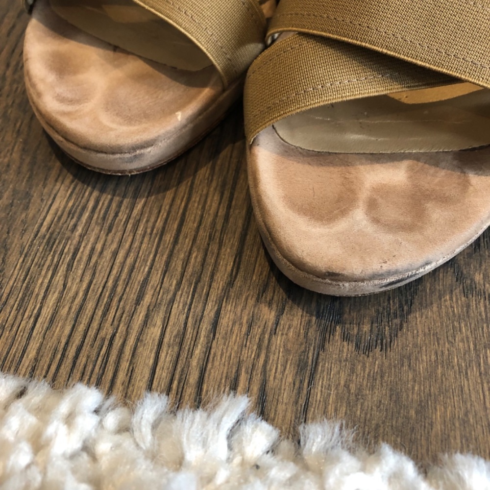 Heels - Picture 4 of 6